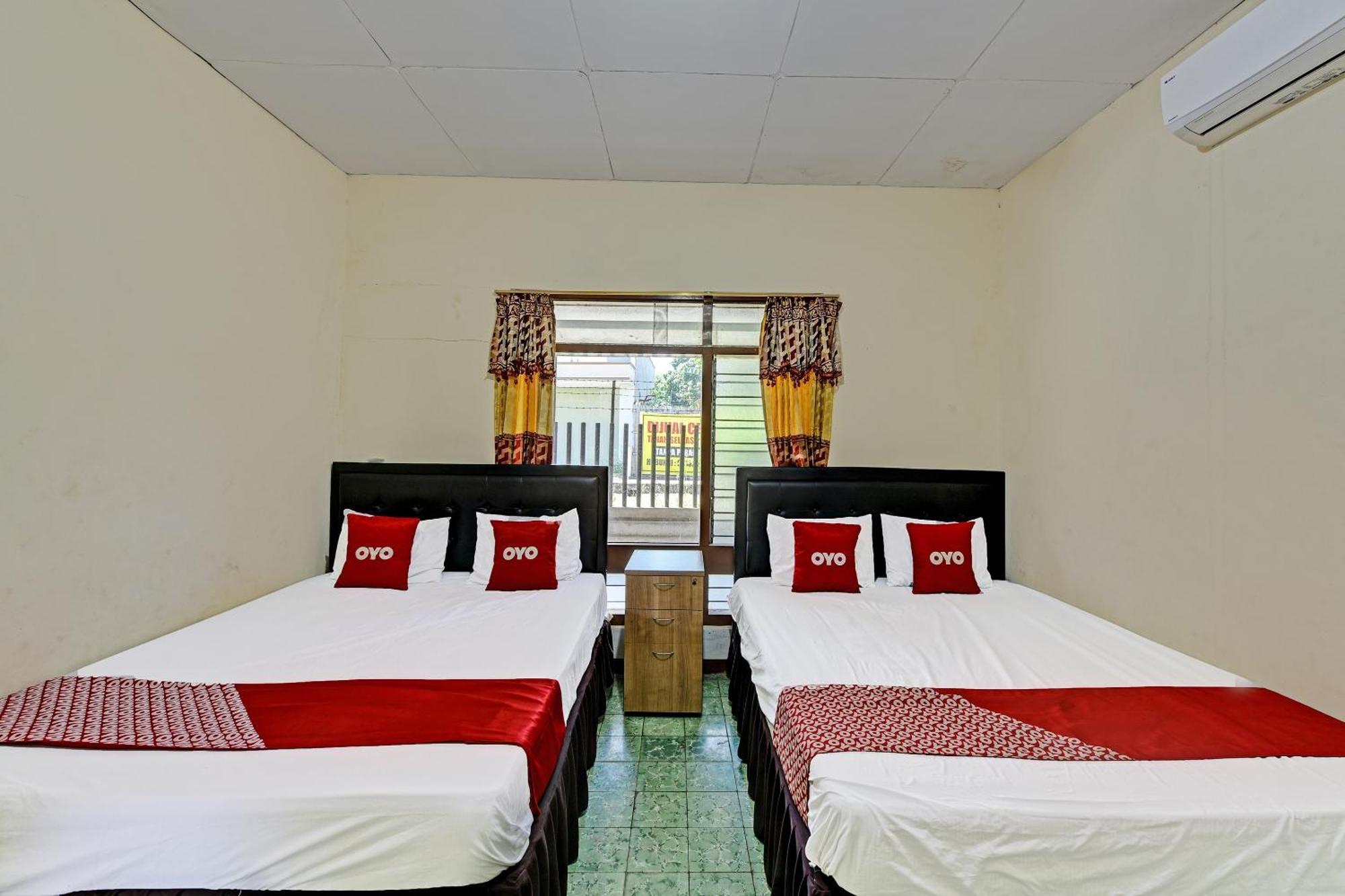 Oyo 90443 Hotel New Kartika In Cilopadang Eksteriør bilde