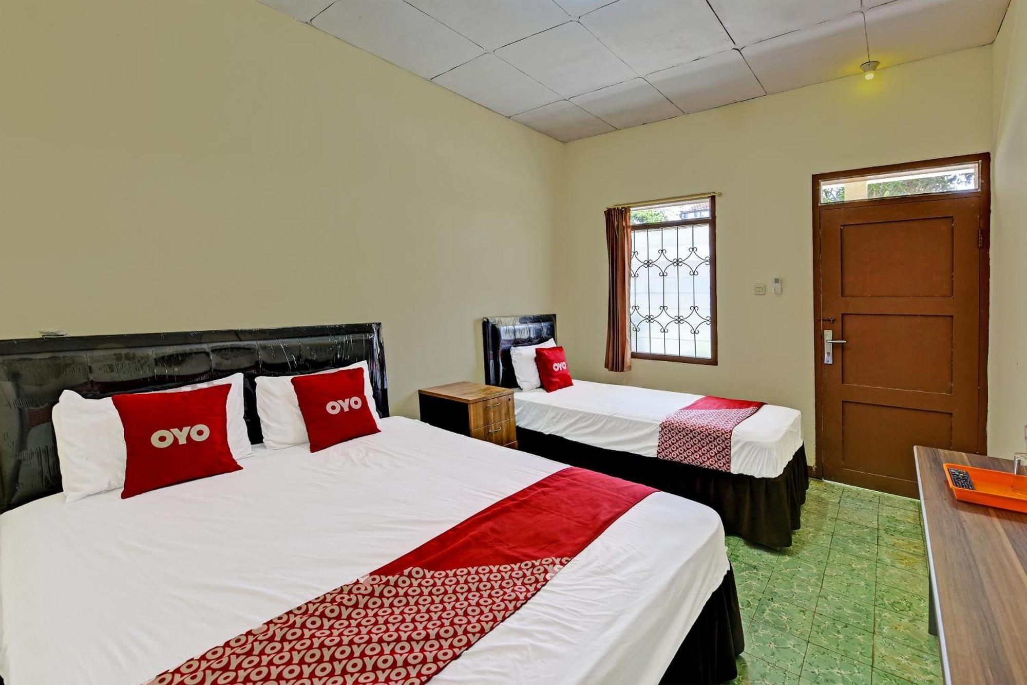 Oyo 90443 Hotel New Kartika In Cilopadang Eksteriør bilde